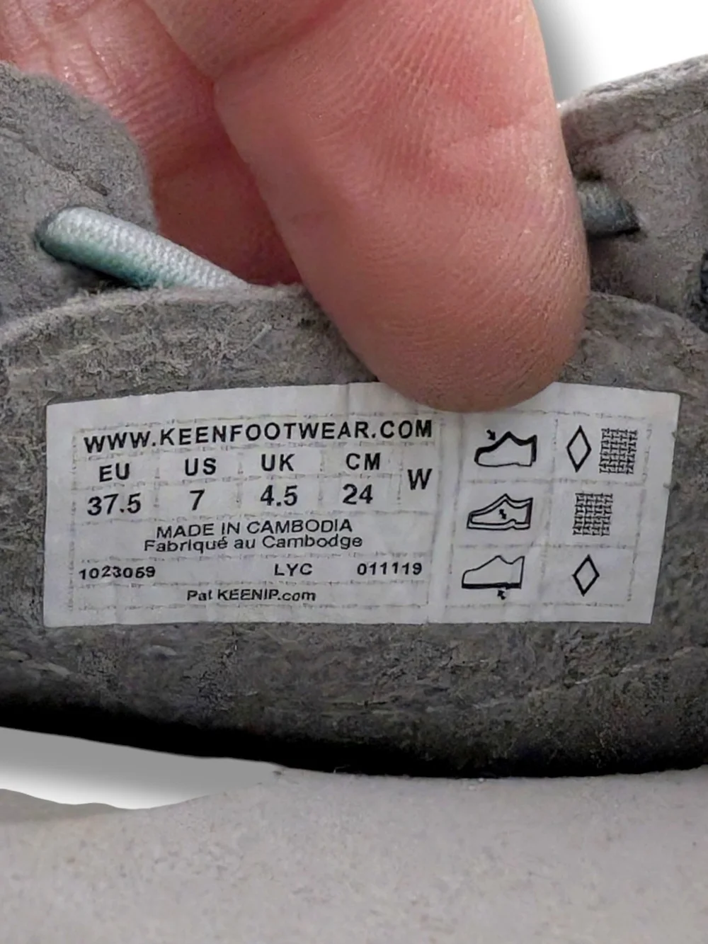 NWOT KEEN Women's Uneek open-air cord sandals in a grey and aqua blue colorway